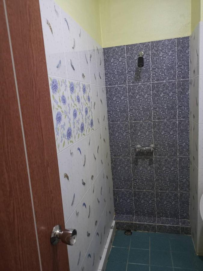 Metro Residence Szurin Kültér fotó